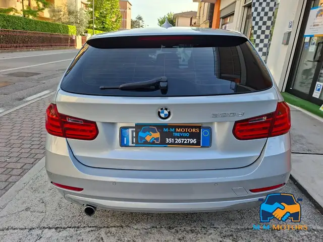 BMW 3 Series view 7