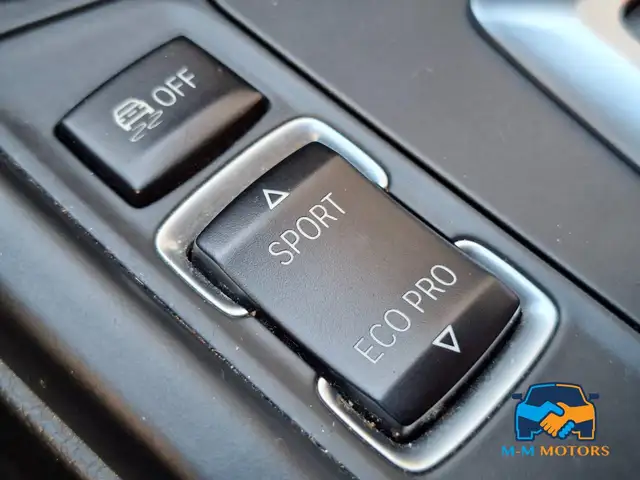 BMW 3 Series view 29