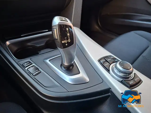 BMW 3 Series view 13