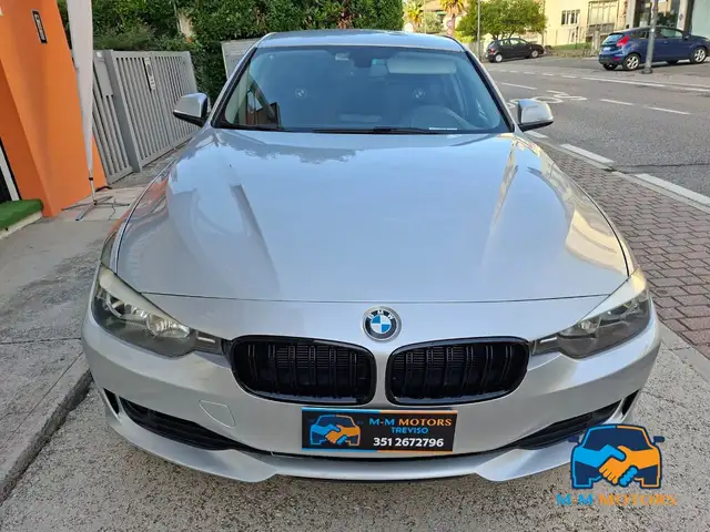 BMW 3 Series view 2