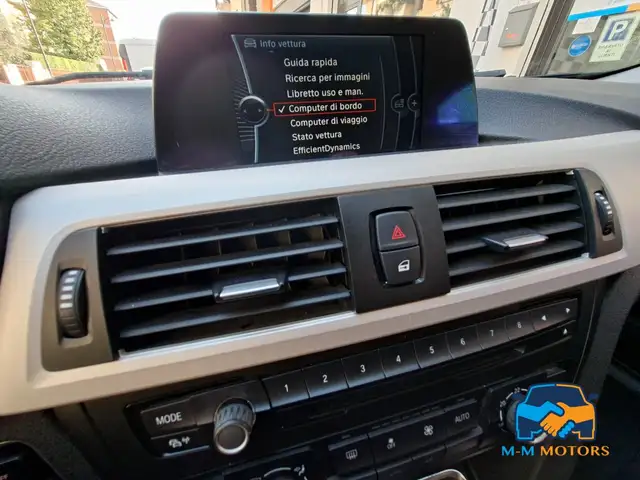 BMW 3 Series view 21