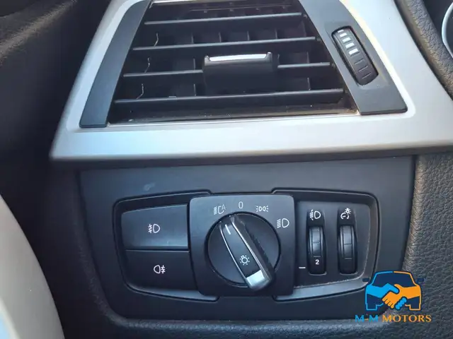 BMW 3 Series view 27