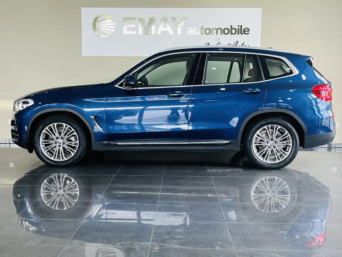 BMW X3 xDrive 20 d Luxury Line //P.Dach/Leder/LED// Blau - 1