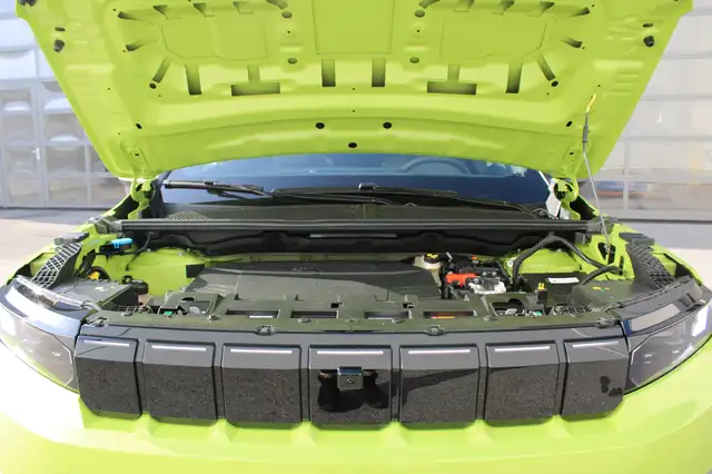 Jeep Compass First Edition BEV 74kWh Ansicht 21