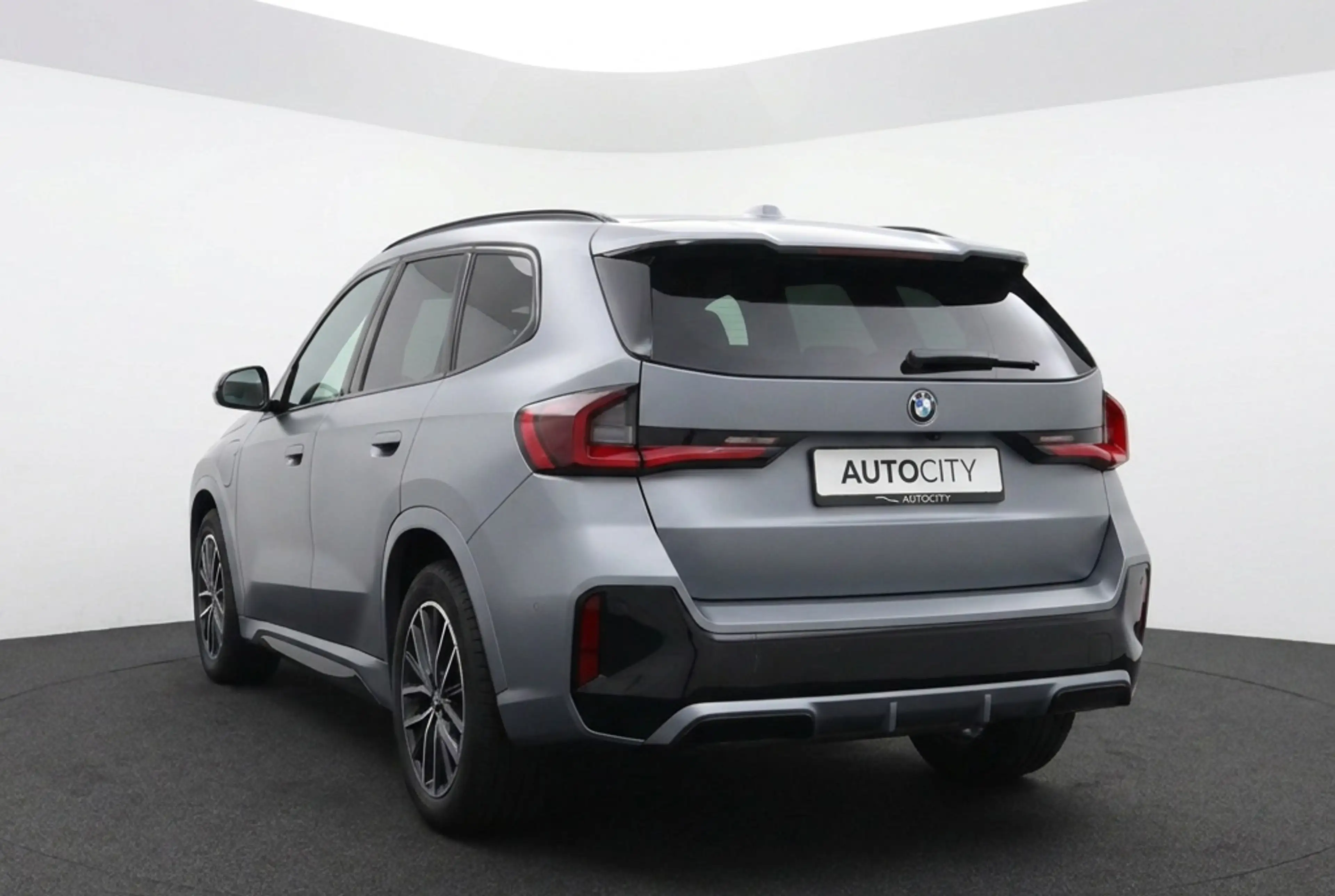 BMW X1 xDrive25e M Sport l Vernasca Leder | 360° l HUD l — photo 4