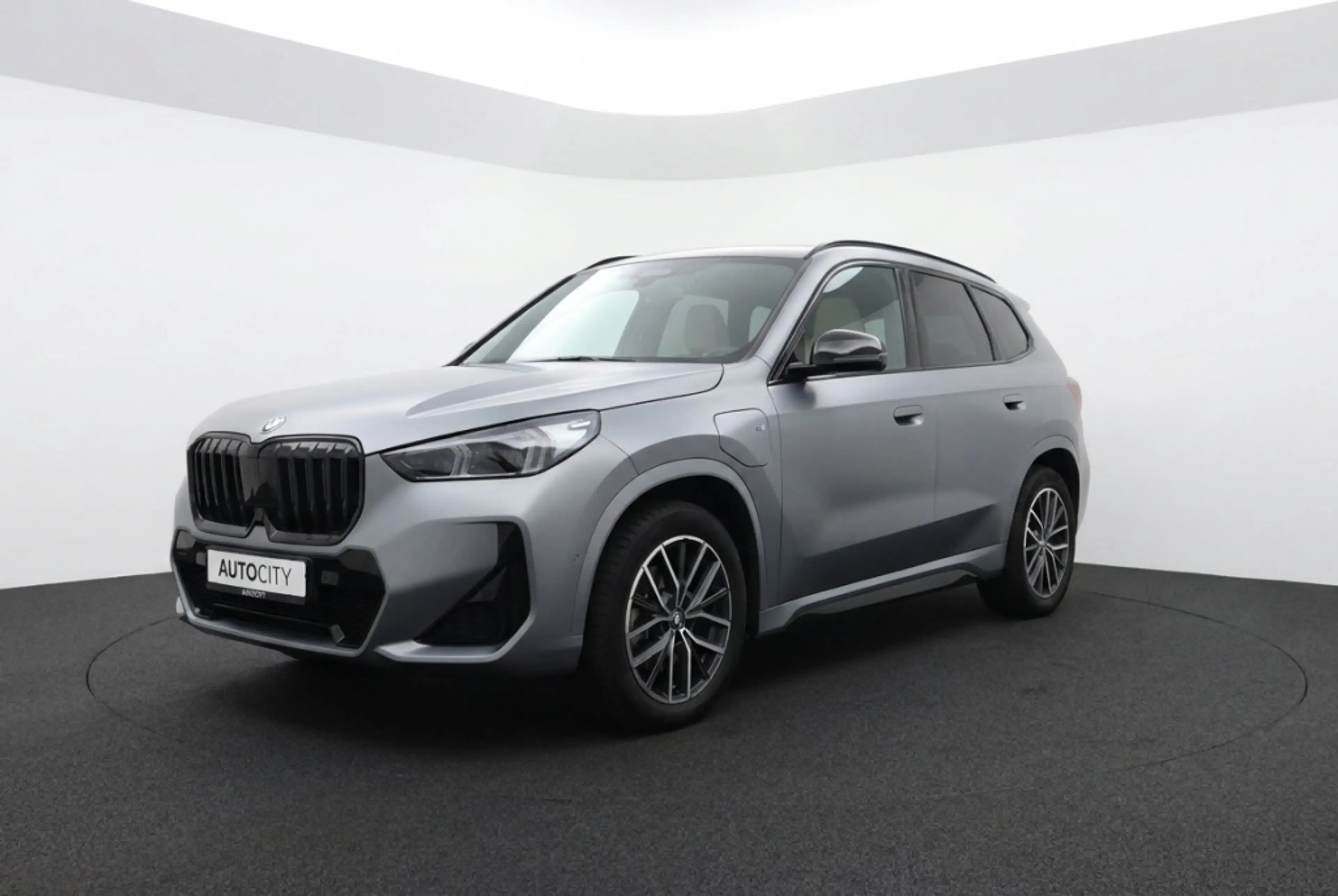 BMW X1 xDrive25e M Sport l Vernasca Leder | 360° l HUD l