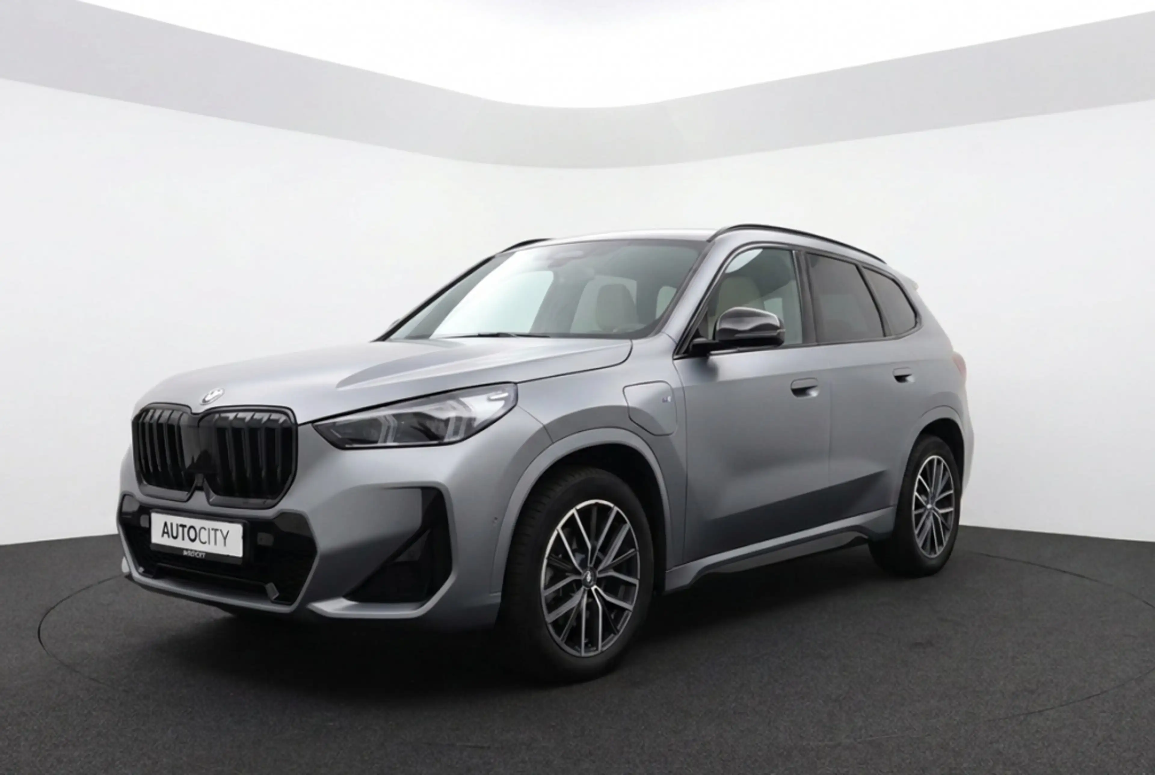 BMW X1 xDrive25e M Sport l Vernasca Leder | 360° l HUD l — photo 7