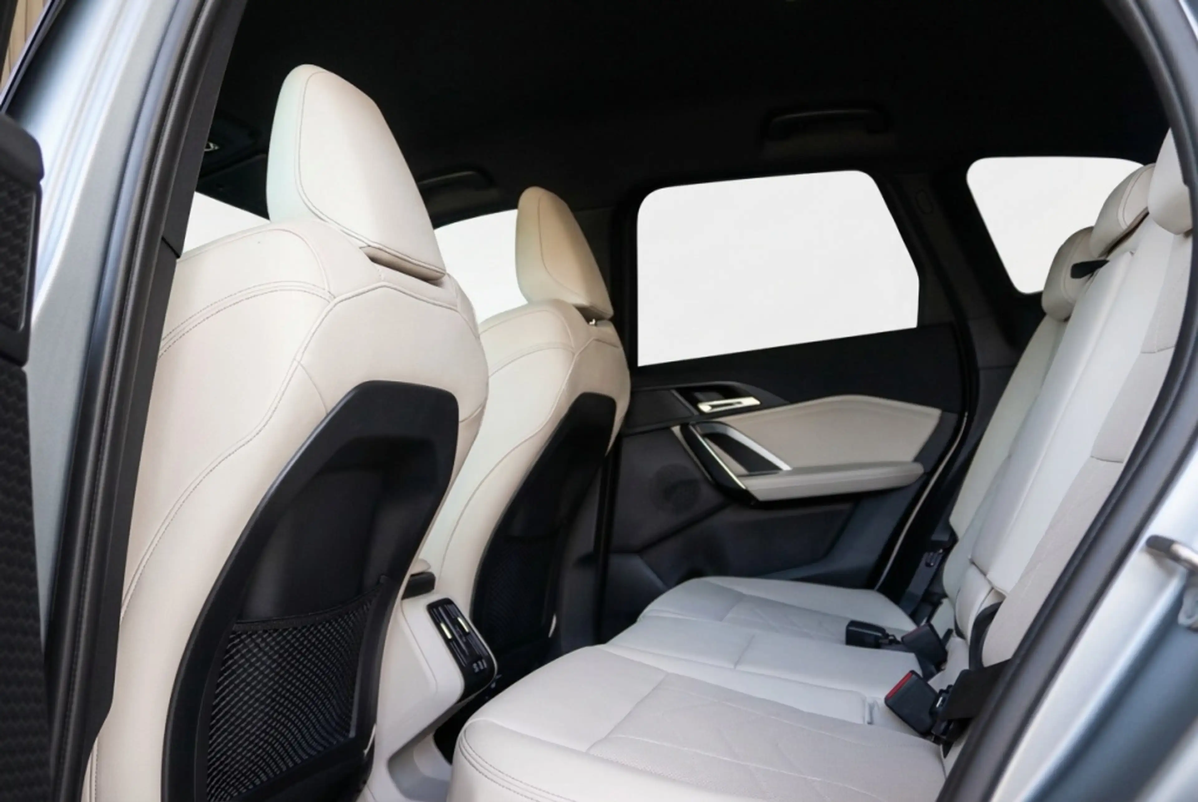 BMW X1 xDrive25e M Sport l Vernasca Leder | 360° l HUD l — photo 12