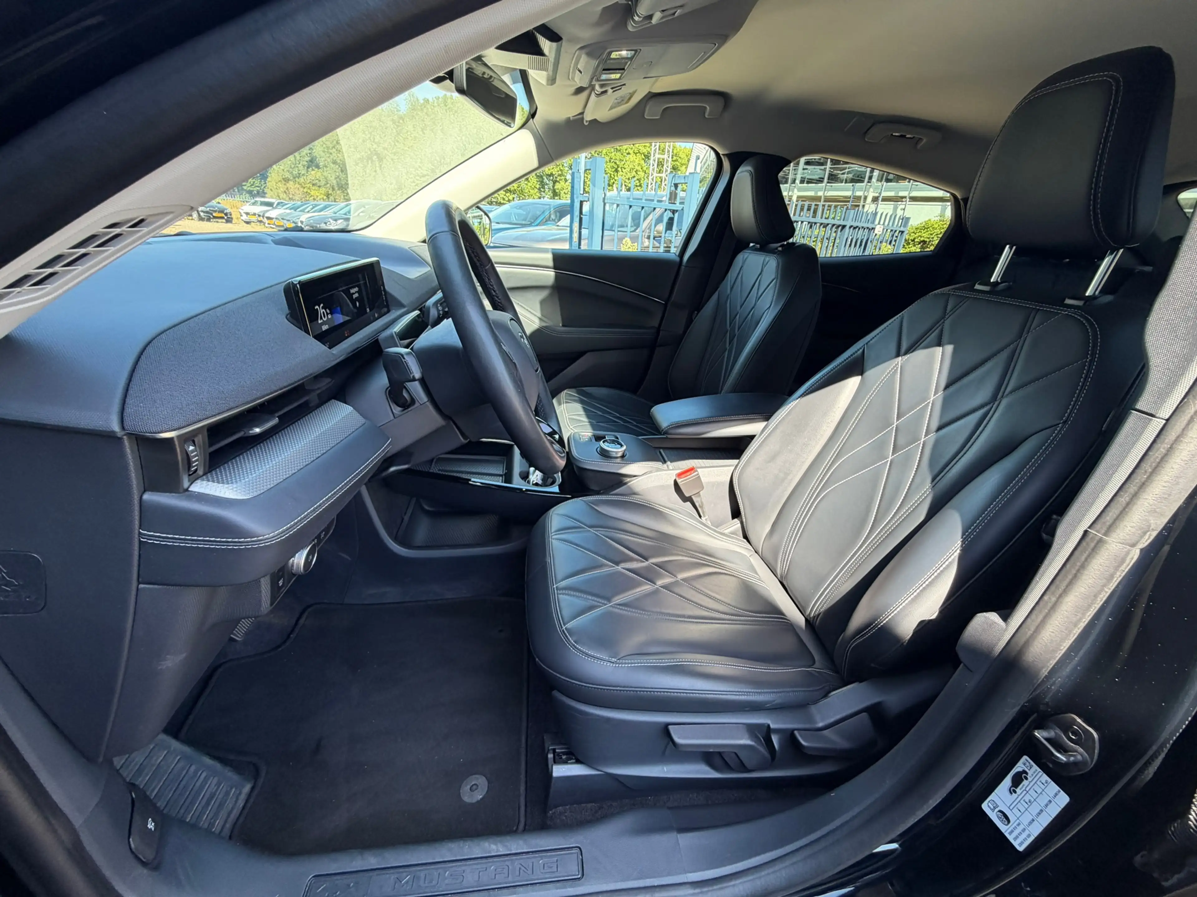 Ford Mustang Mach-E RWD 75 kWh Dealer Onderhouden 1e eigenaar — photo 13