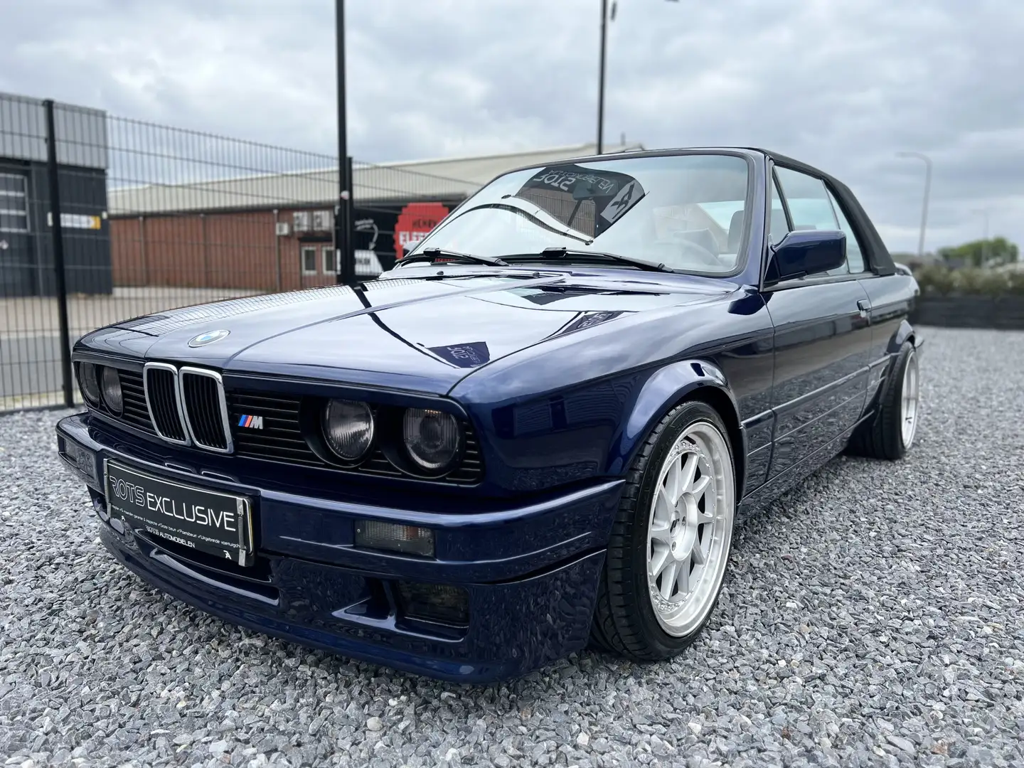 BMW 325 3-serie Cabrio 325i M-Tech 2 Edition e30 1991 Blau Modrá - 1