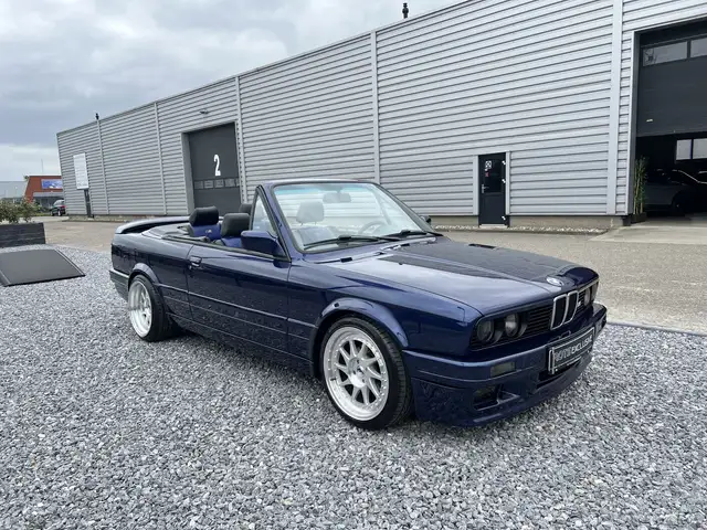 BMW 325 3-serie Cabrio 325i M-Tech 2 Edition e30 1991 Blau