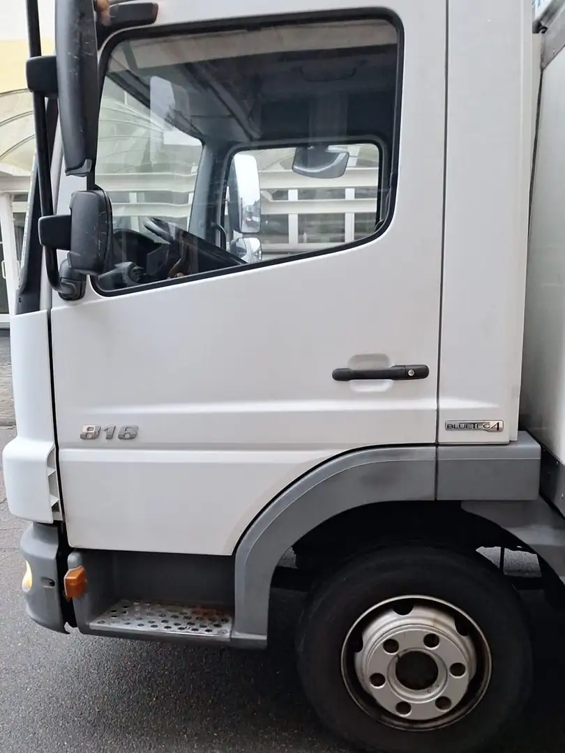 Mercedes-Benz Atego Weiß - 2