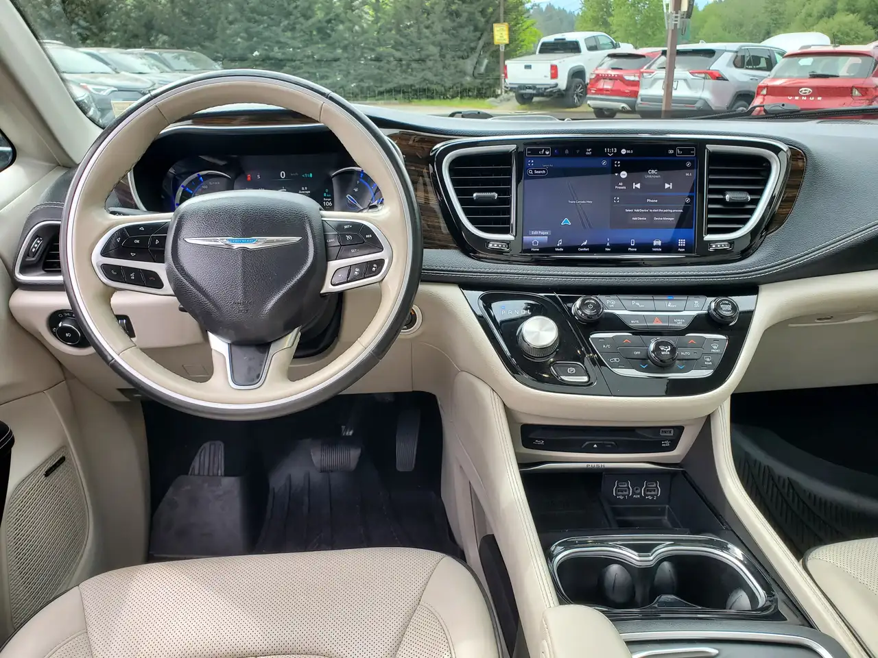 Chrysler Pacifica снимка Chrysler Pacifica