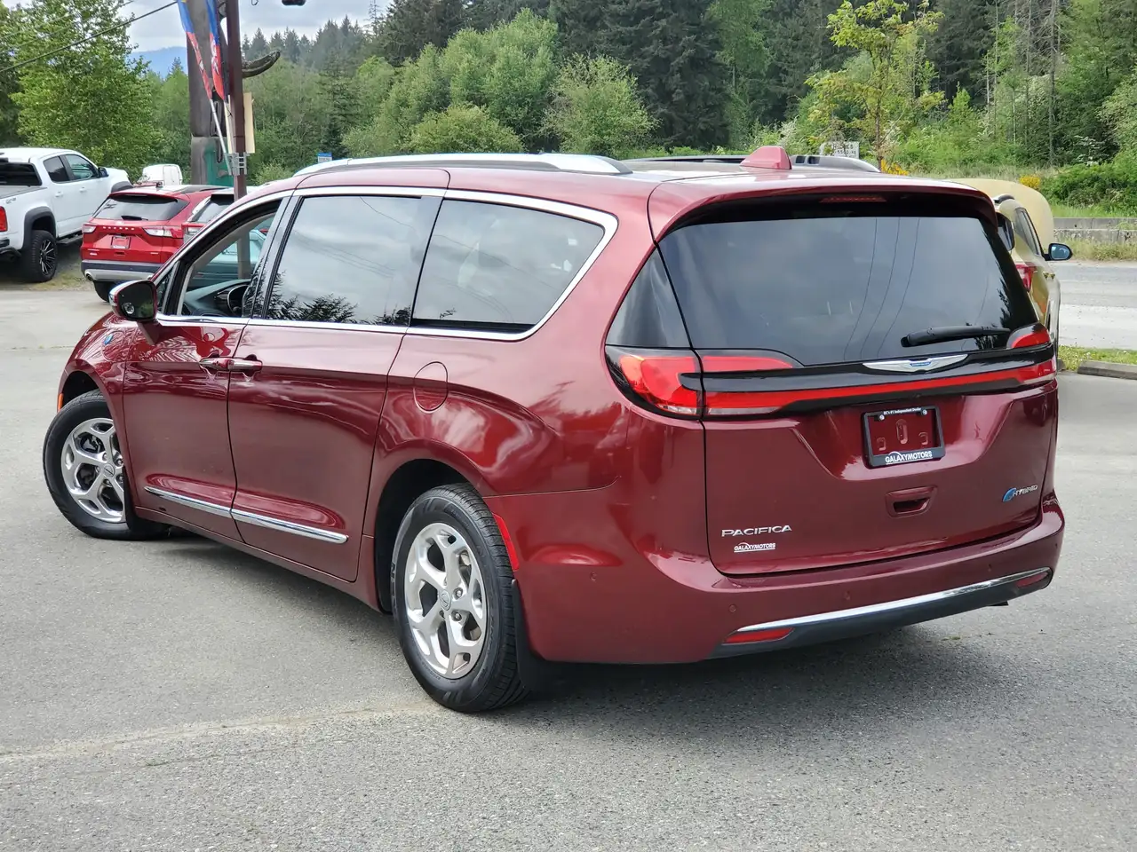 Chrysler Pacifica снимка Chrysler Pacifica