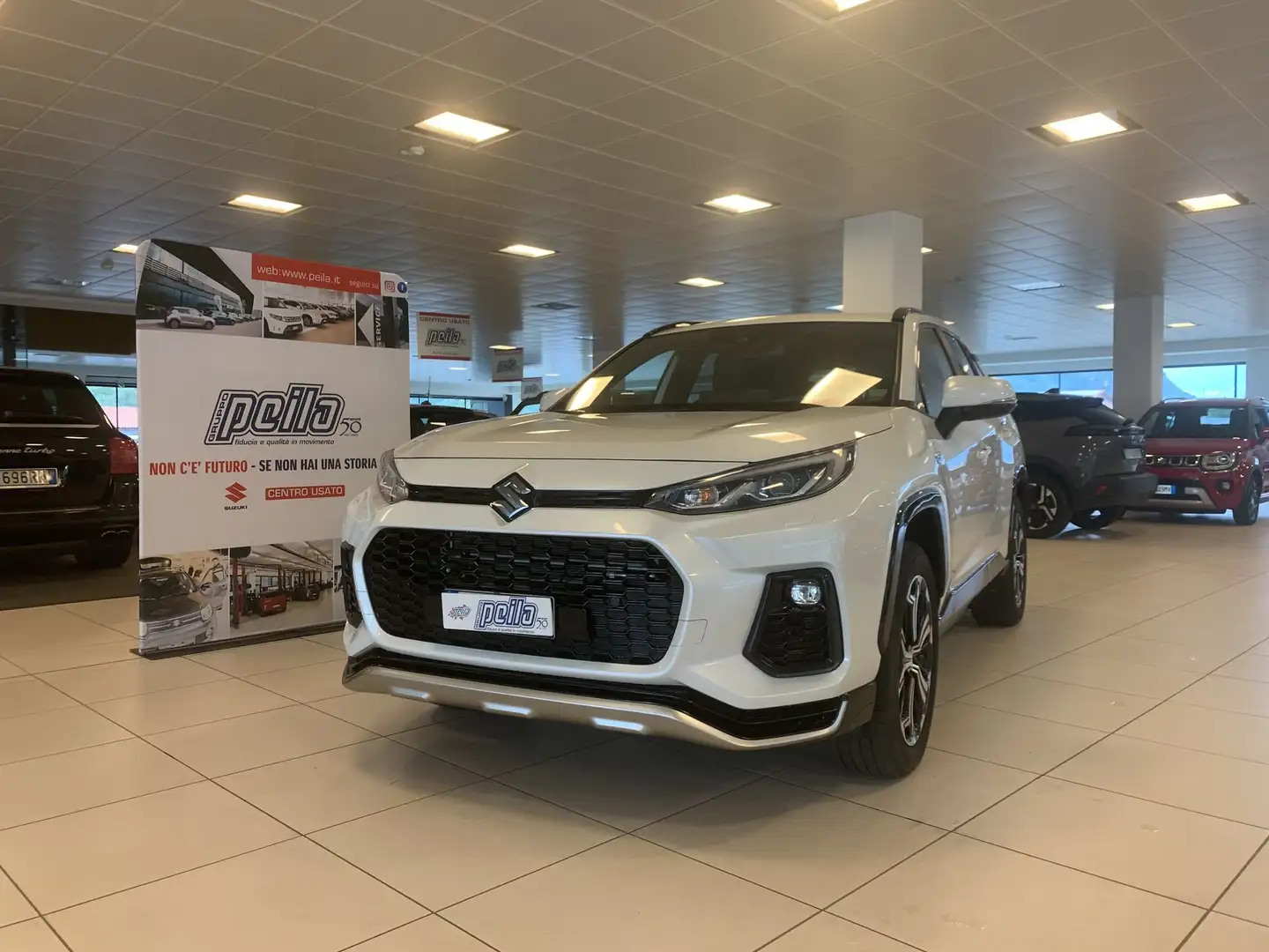 Suzuki Across Across 2.5 Plug-in Hybrid E-CVT 4WD Top - 1