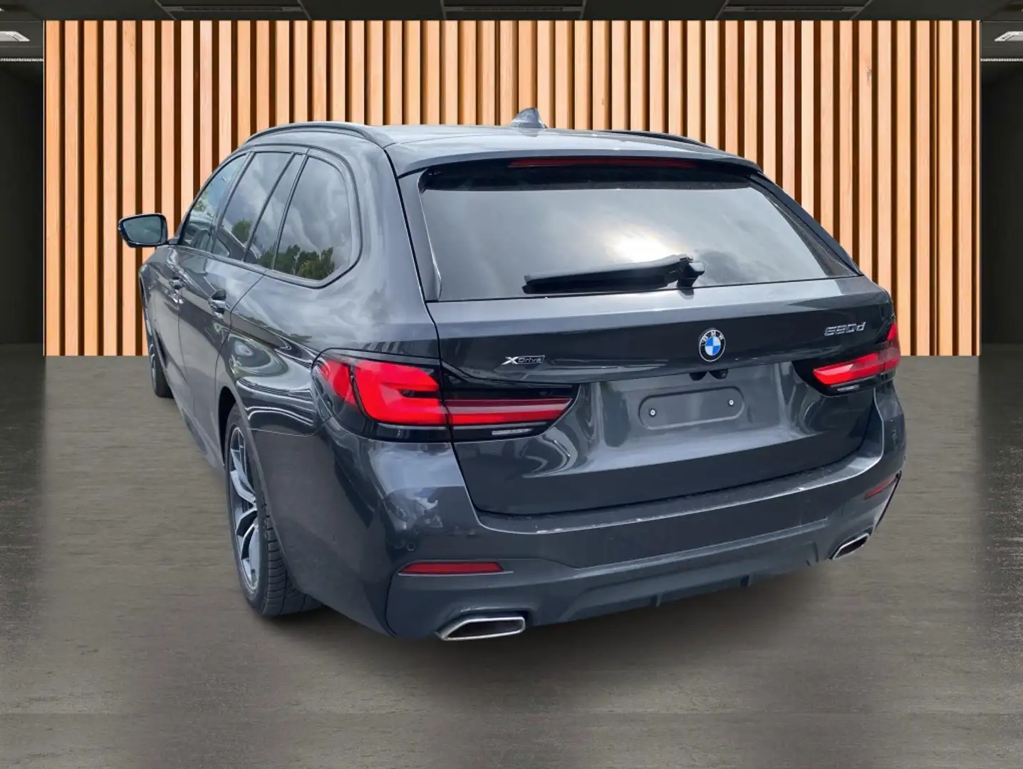 BMW 520 d xDrive M Sport*Pano*HeadUp*Laser Grey - 2