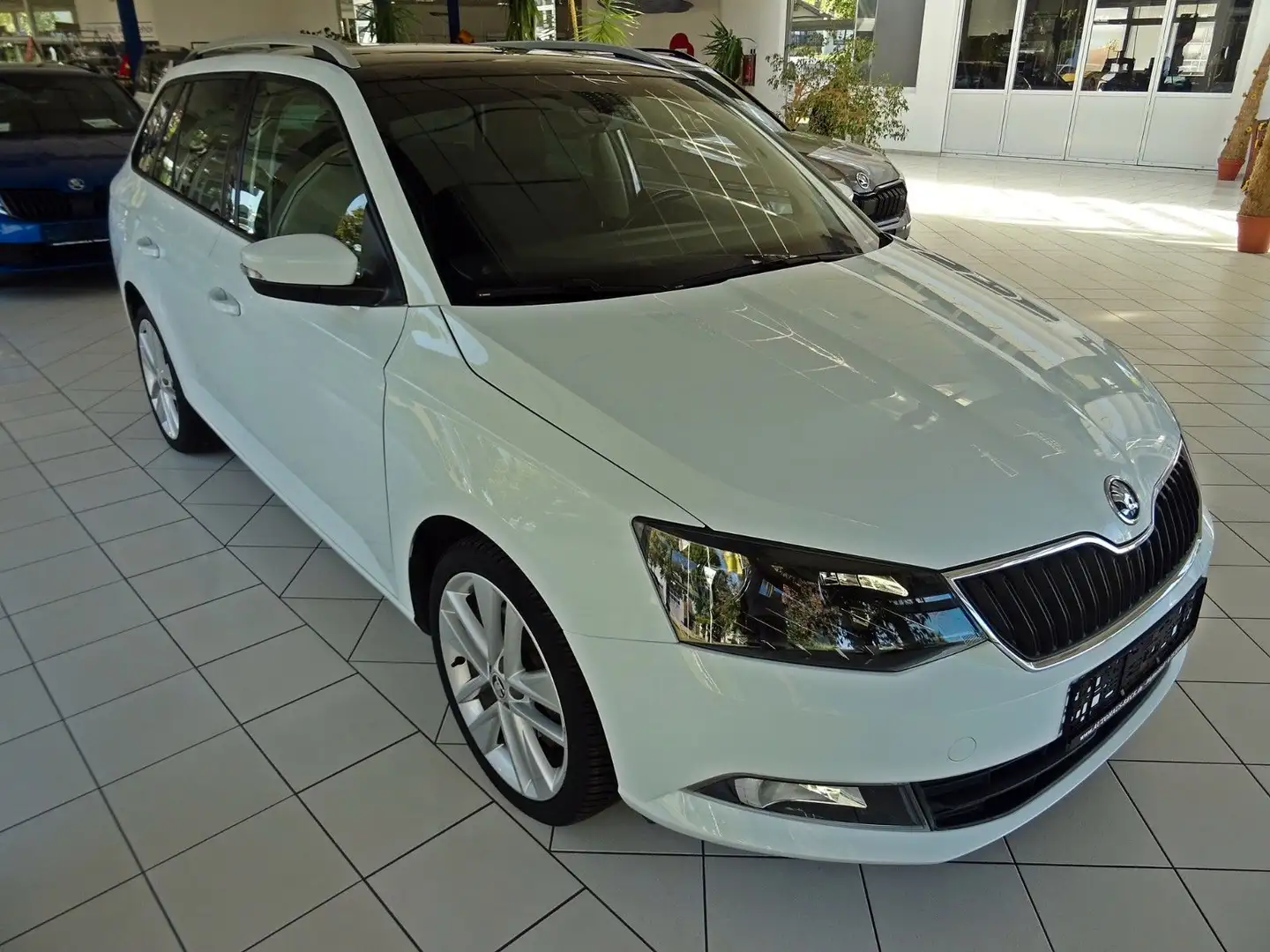 Skoda Fabia Combi Style DSG Blanc - 1