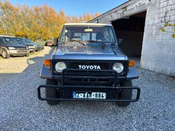 Bj73    Fourgon