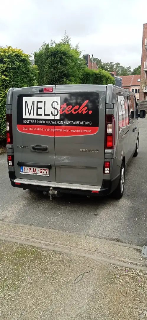 Renault Trafic Trafic ENERGY dCi 145 L2H1 Komfort Grijs - 2