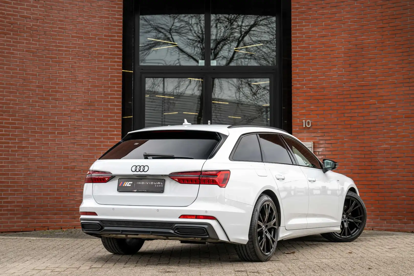 Audi A6 Avant 40 TFSI 204pk S-Line Competition Black Optic - 2