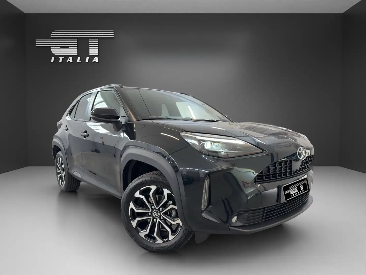 Toyota Yaris Cross Yaris Cross 1.5 Hybrid 5p. E-CVT AWD-i Trend Czarny - 1