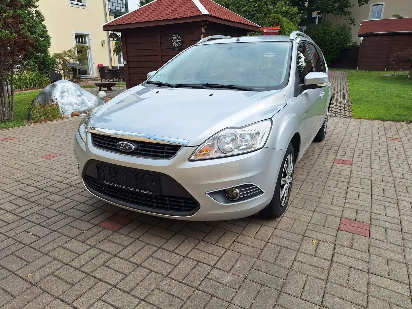 Ford Focus 1,6  Kombi  TÜV neu Klima Zilver - 1