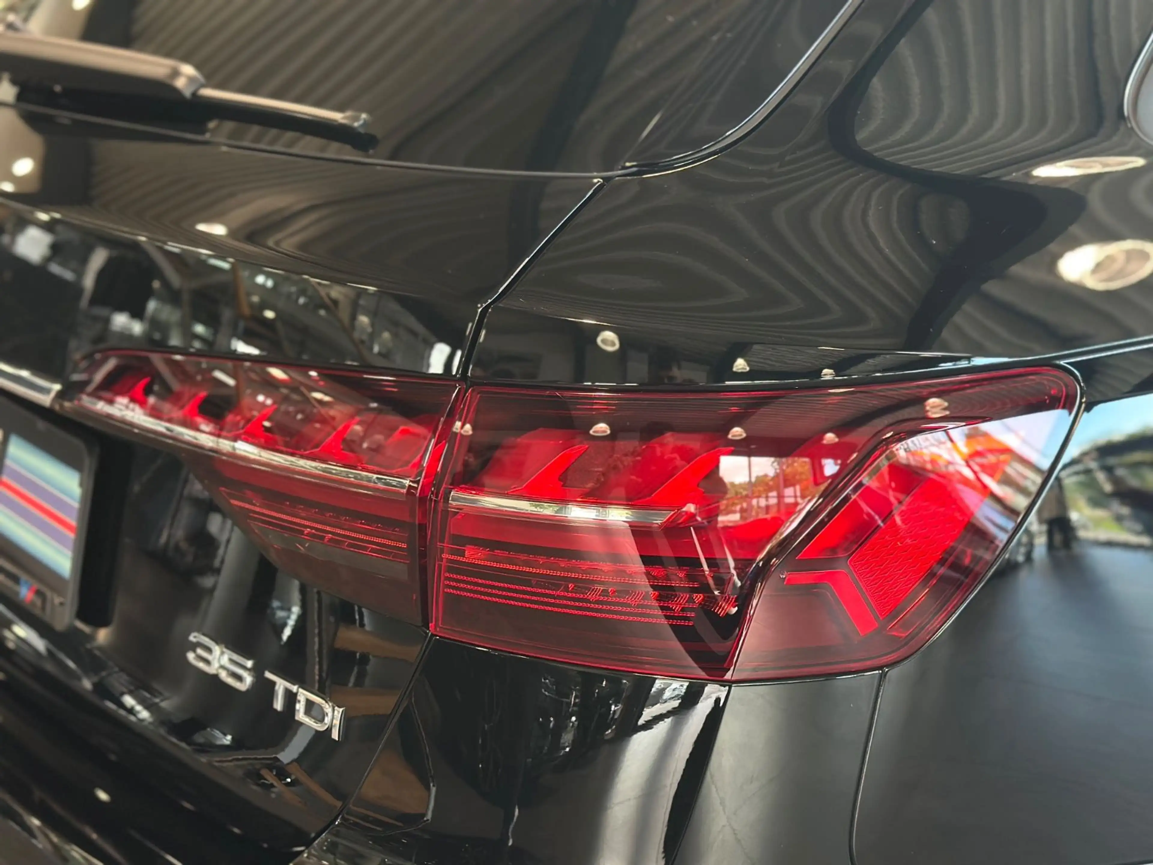 Audi A4 35 TDI S tronic advanced Avant 1.HA/NAV/LED — photo 6
