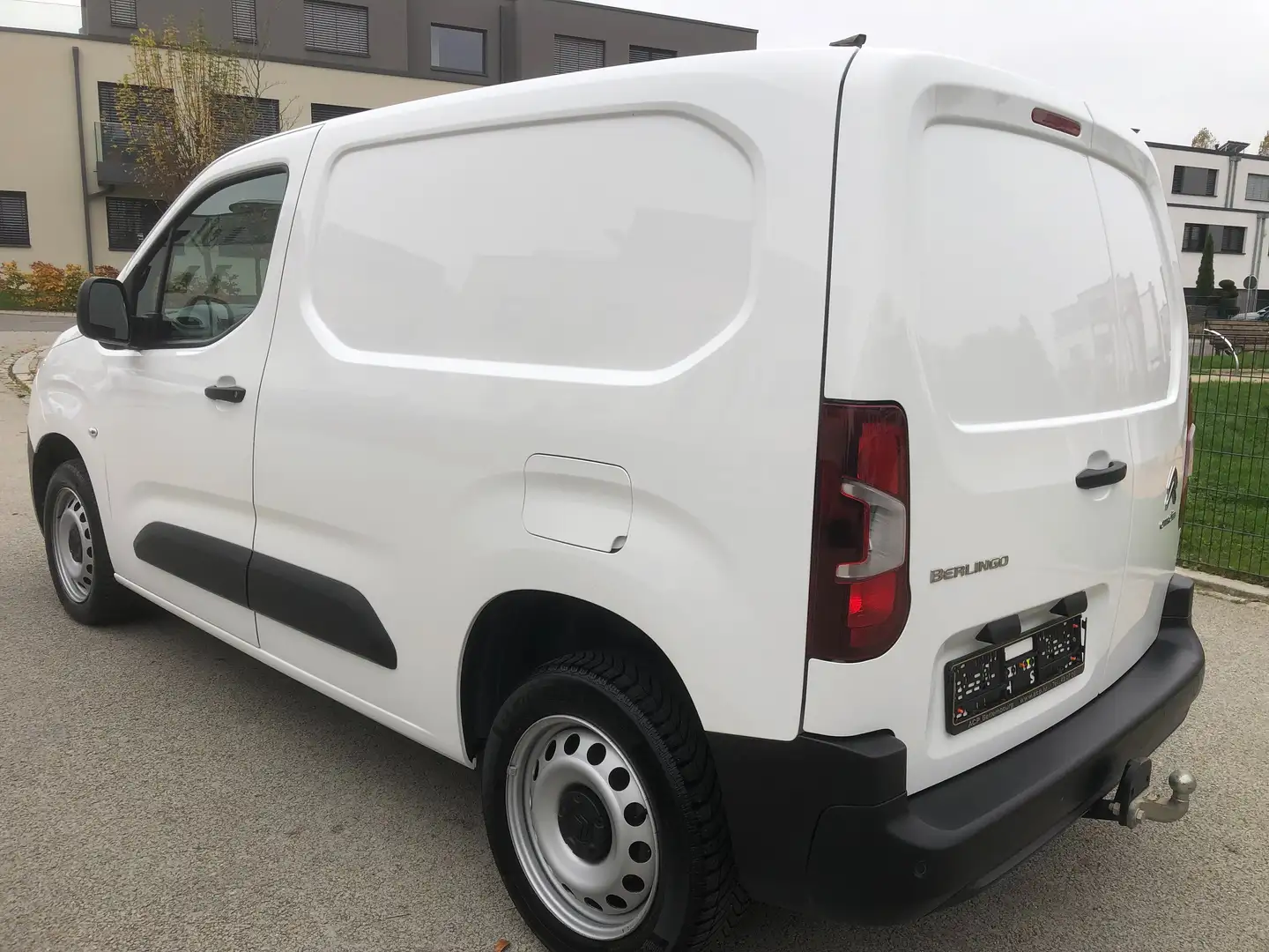 Citroen Berlingo Berlingo 1.5 BlueHDi 100 XL EHZ Control Variospace Blanc - 2