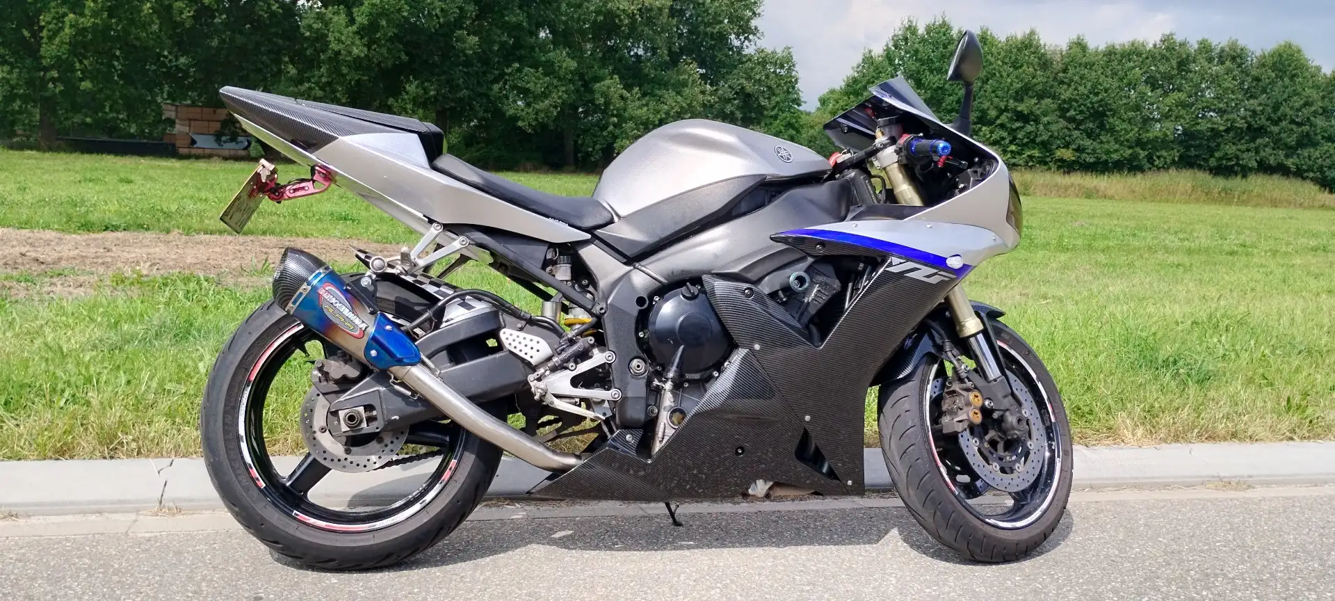 Yamaha YZF-R1 R1M Style Zwart - 1