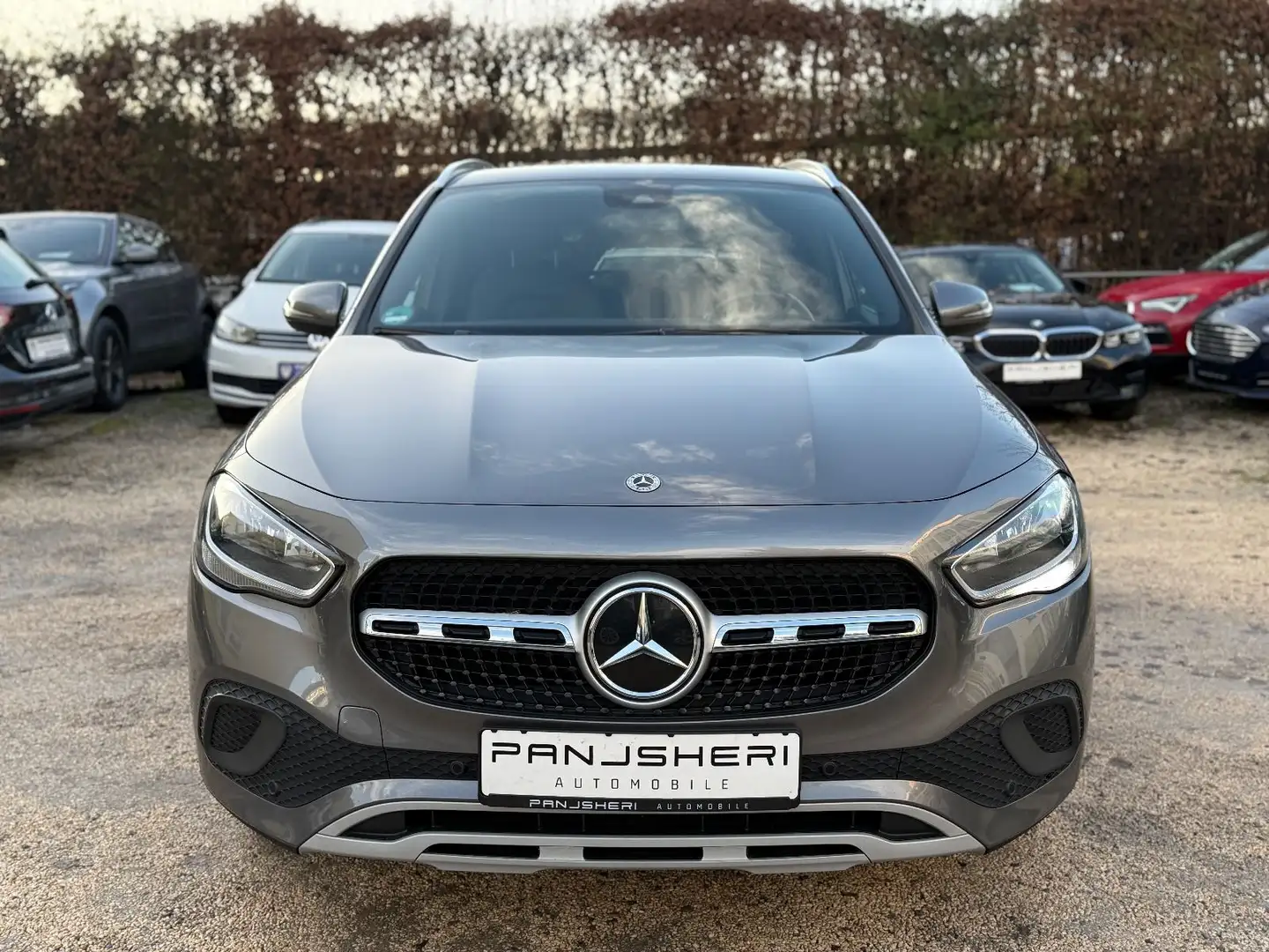 Mercedes-Benz GLA 200 GLA200d 4Matic 8G-DCT Style Navi Leder 1.Hand Gris - 2