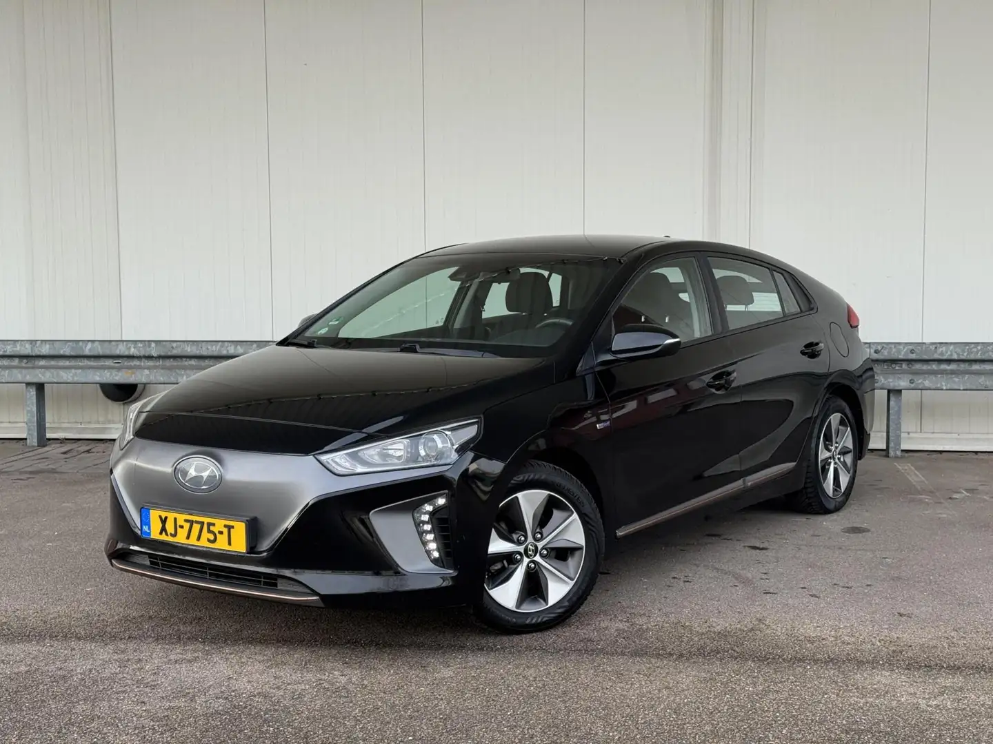 Hyundai IONIQ Comfort EV|Adaptive Cruise|Keyless|Infinity|Carpla Noir - 2