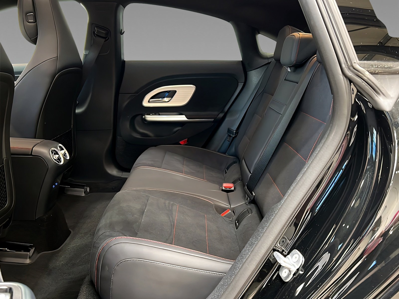 Mercedes-Benz CLA 250 + EQ AMG+LED+Kamera+Memory+Pano+LrHz+TotW — photo 9