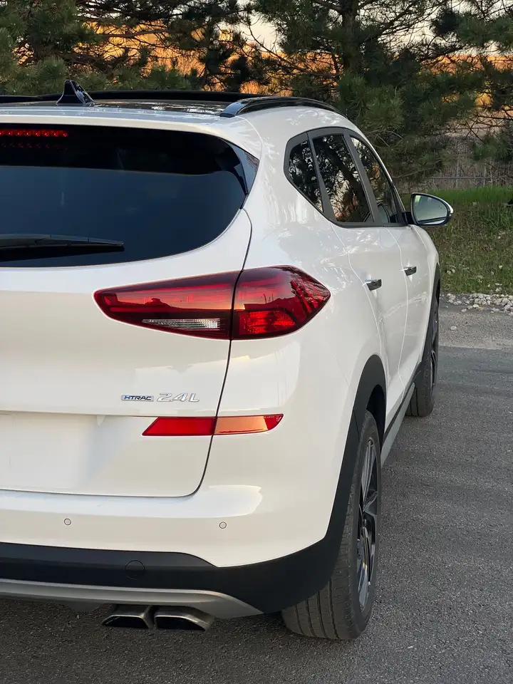 Hyundai TUCSON снимка Hyundai TUCSON