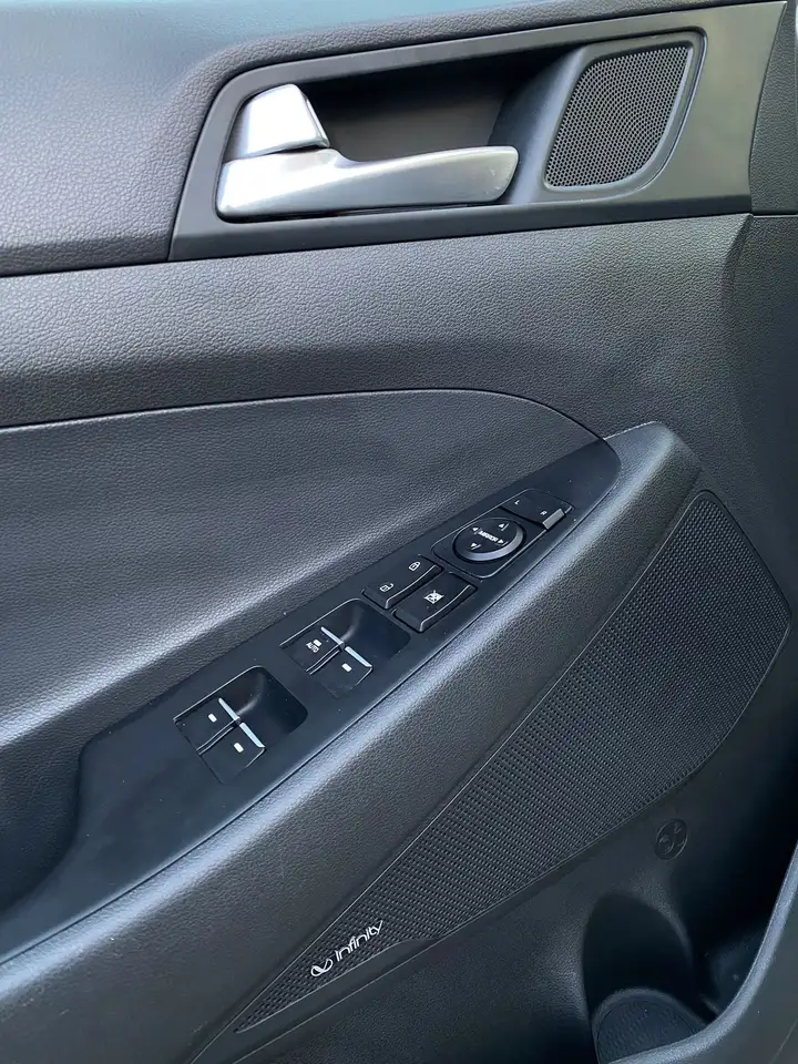 Hyundai TUCSON снимка Hyundai TUCSON