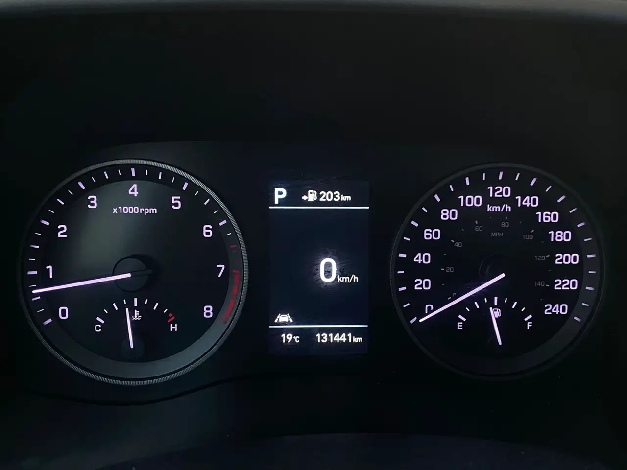 Hyundai TUCSON снимка Hyundai TUCSON