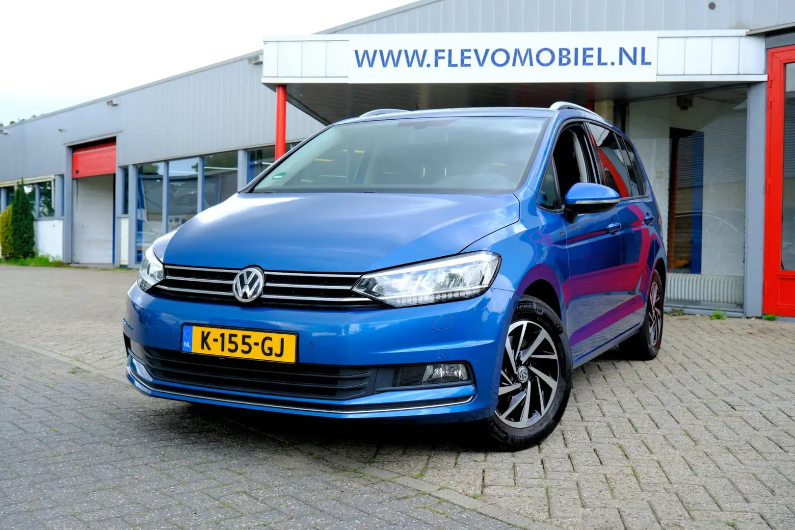 Volkswagen Touran 1.6 TDI SCR Comfortline 7-pers. Navi|Cruise|Carpla Blauw - 1