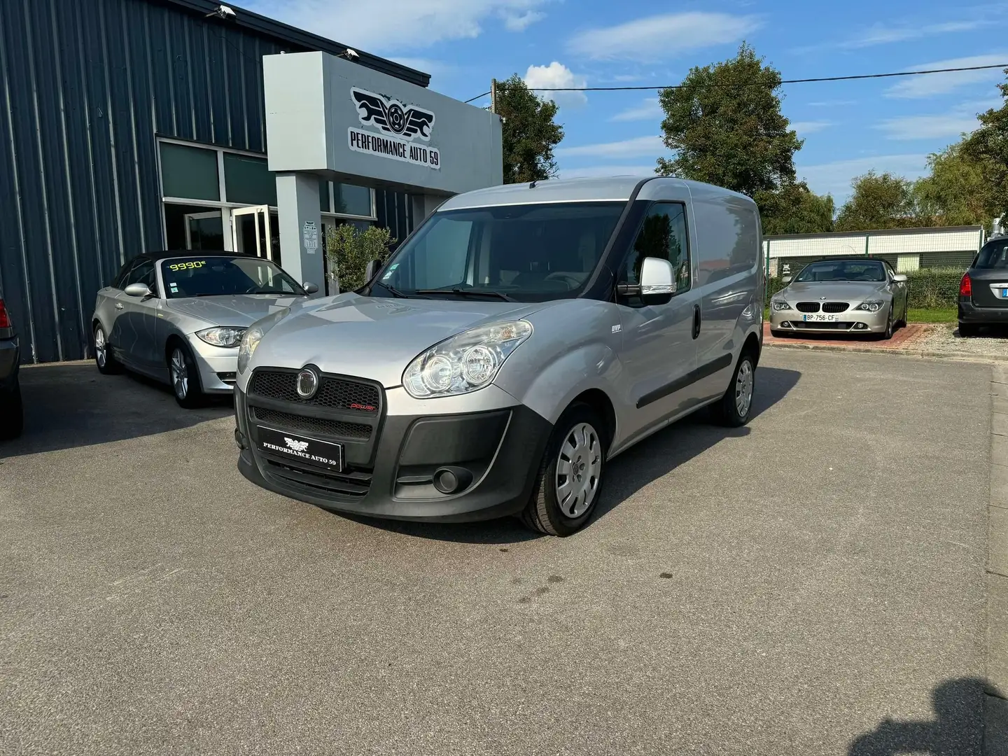 Fiat Doblo II 2.0 MULTIJET 135 Ch Gris - 1