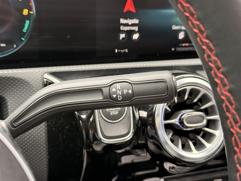 Mercedes-Benz CLA 250 Shooting Brake e AMG Line | Pano | Carplay | Camer — photo 15