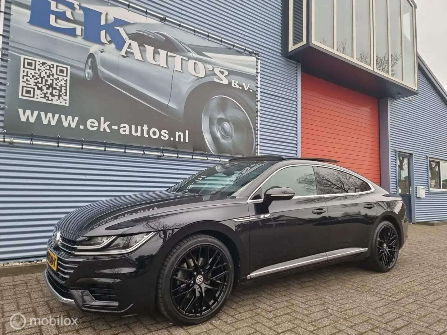 Volkswagen Arteon 2.0 TSI R-Line 190pk DSG. NL auto. Vol !! Zwart - 2