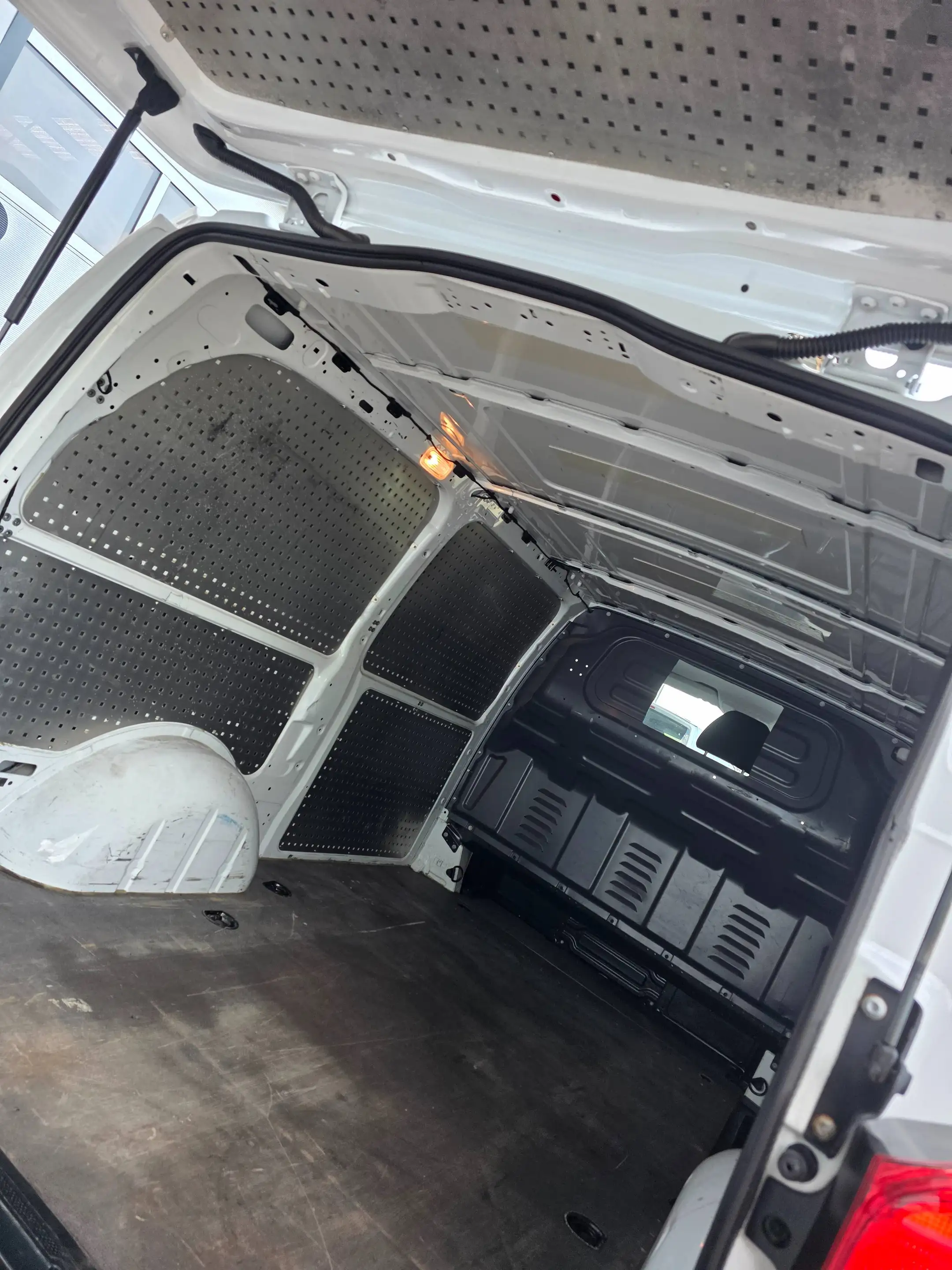 Mercedes-Benz Vito 114 CDI,RWD lang (447.603) — photo 12