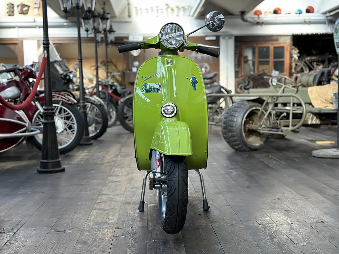 Vespa SS SS 90 Replica Zelená - 2