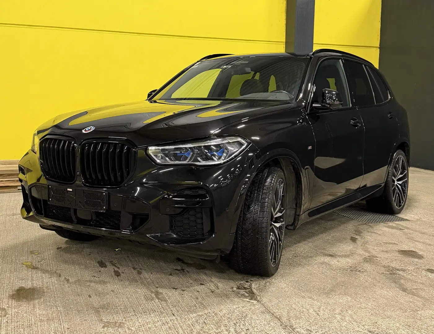 BMW X5 M M50i Aut. * STANDH.* MASSAGE * CARBON * GARANTIE Schwarz - 1