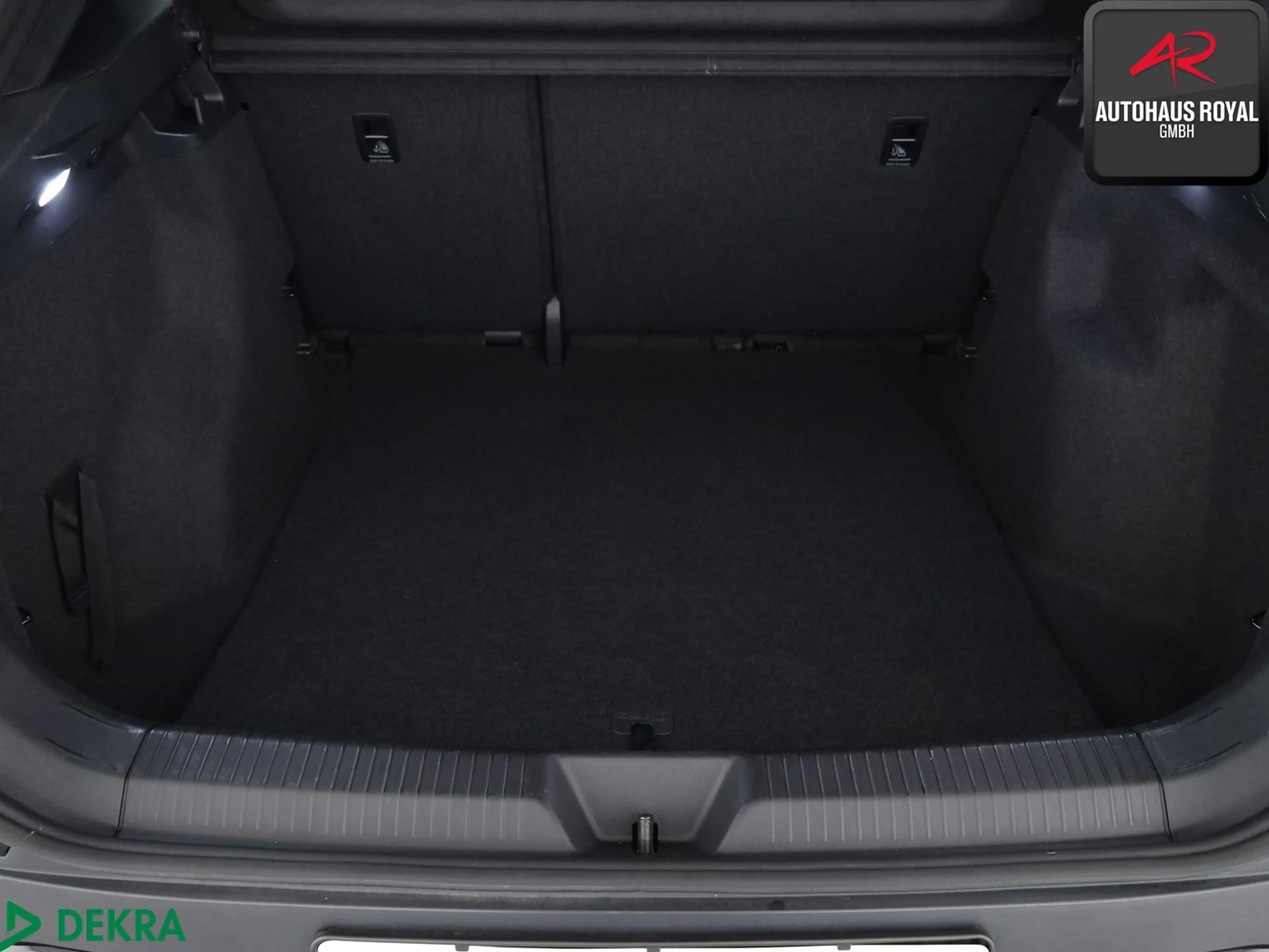 Volkswagen ID.5 PRO PERFORMANCE KEYLESS,ACC,KAMERA,CARPLAY — photo 13