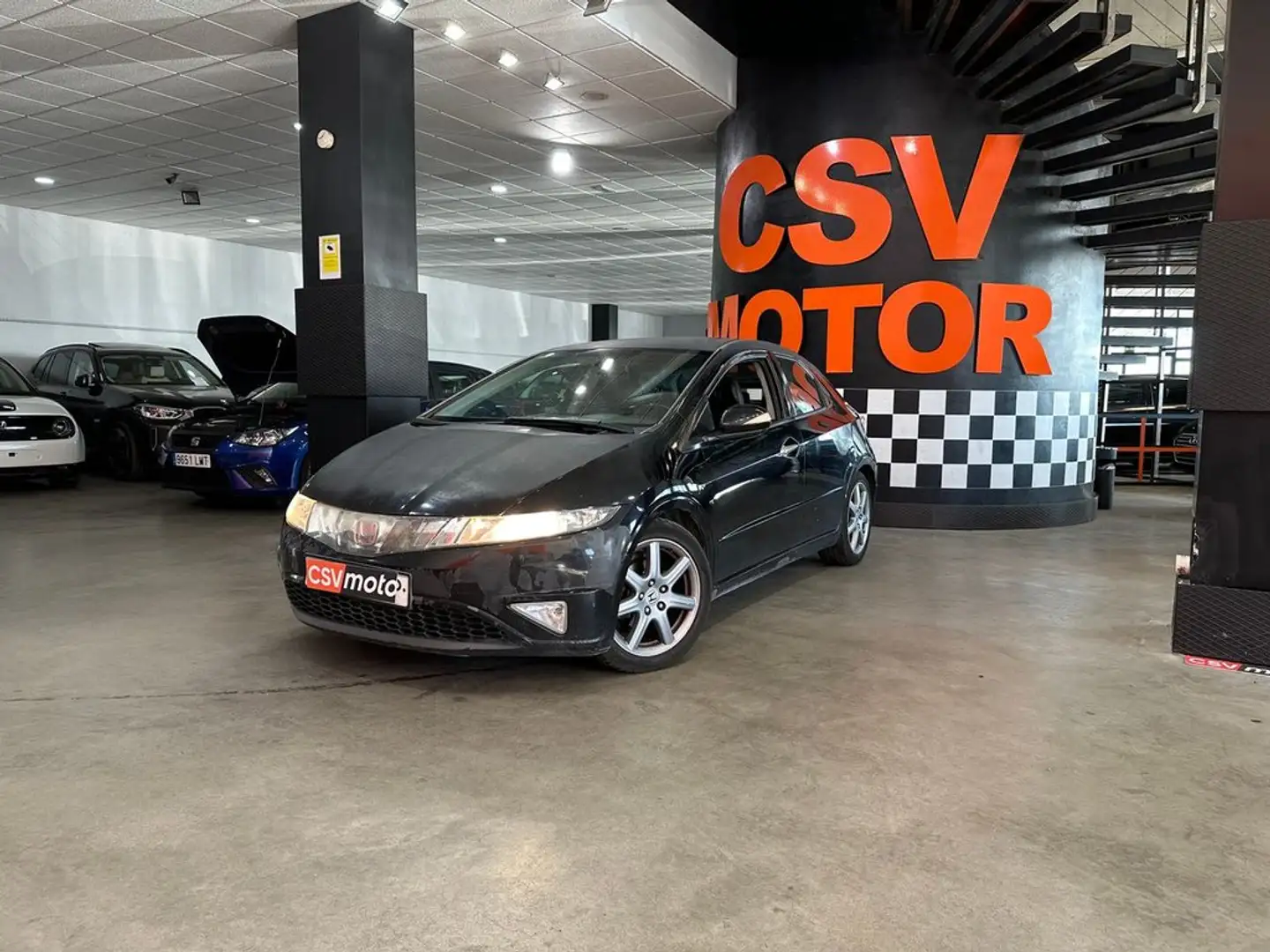 Honda Civic Tourer 1.8 i-VTEC Comfort Aut. Noir - 2