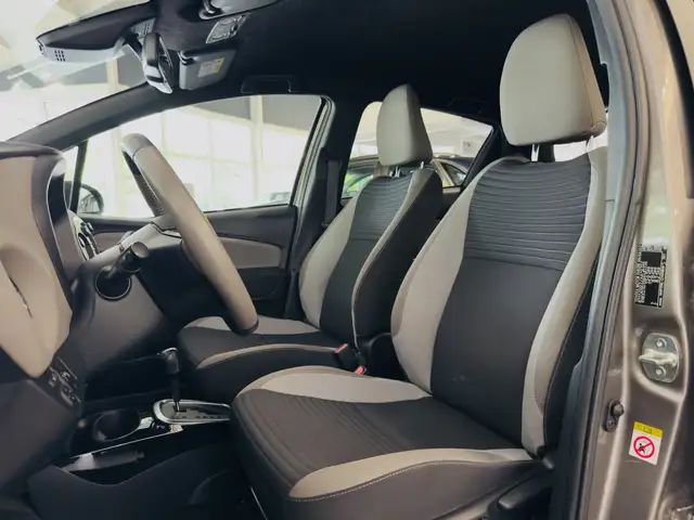 Toyota Yaris view 12