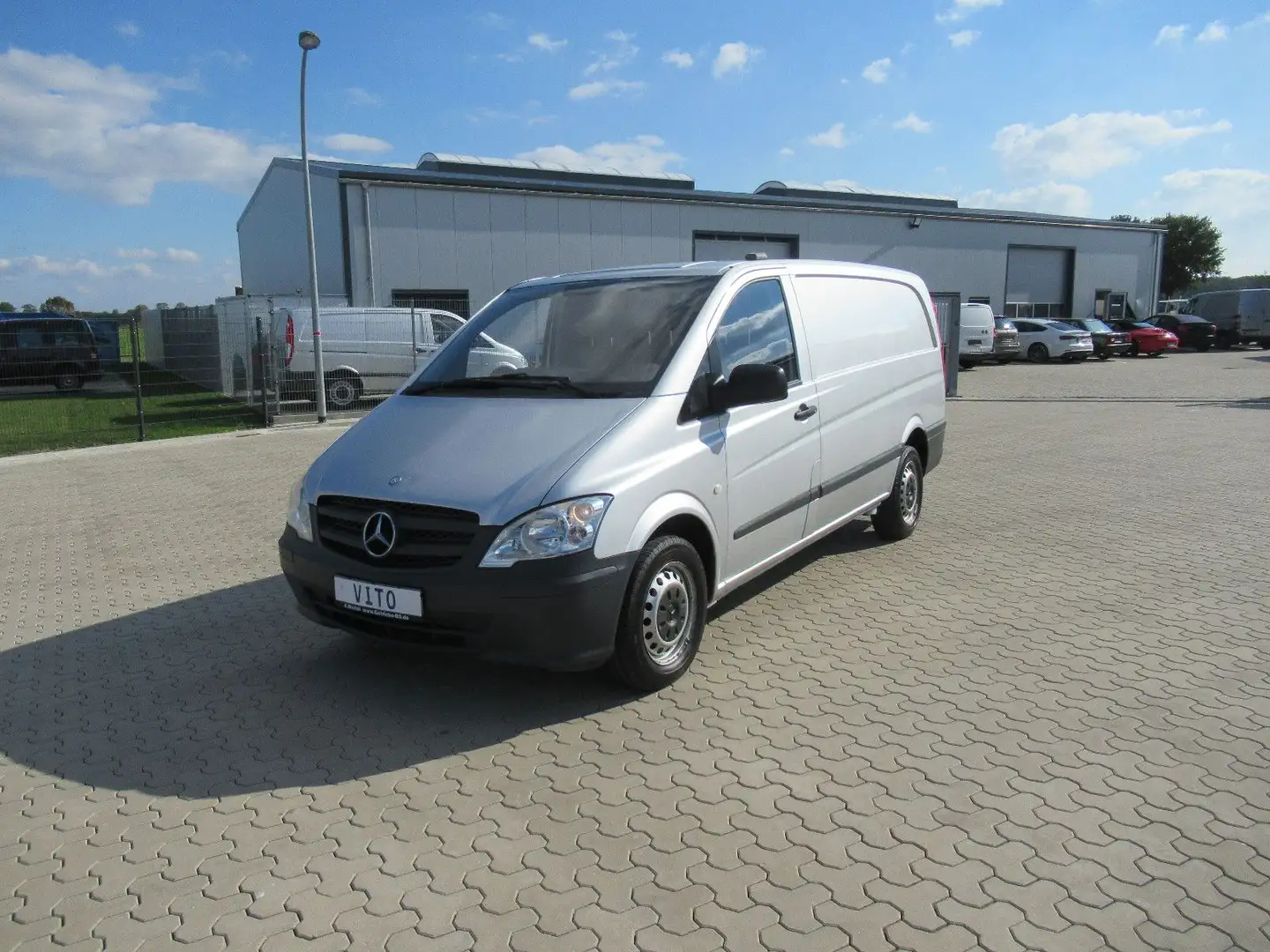Mercedes-Benz Vito Kasten 113 CDI lang/1.Hand Silber - 1