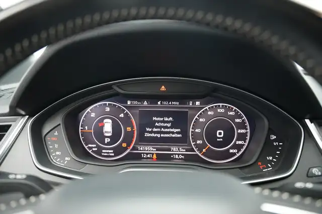 Audi Q5 view 15