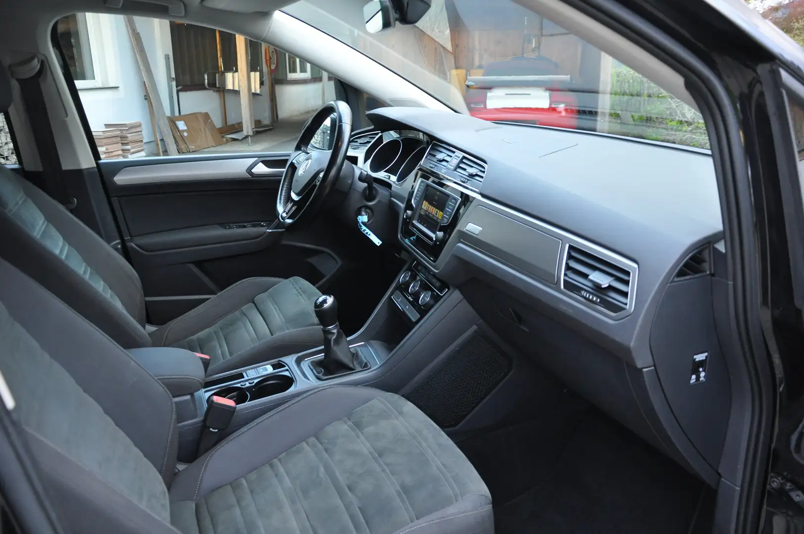 Volkswagen Touran Touran Comfortline 1,6 SCR TDI Comfortline Schwarz - 2