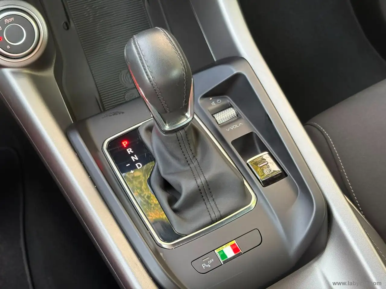 Alfa Romeo Tonale 2024 — фото 12