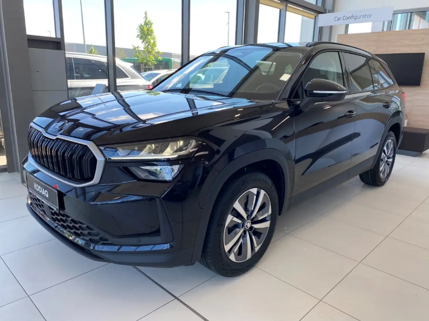 Skoda Kodiaq 1.5 TSI DSG Navi*7Sitze*Head*Sun*Pano*1HD!! Schwarz - 2